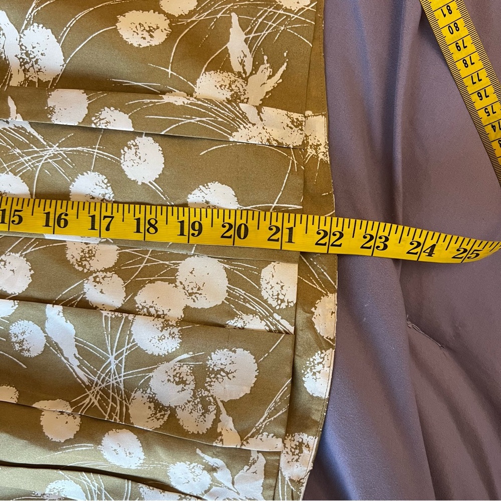 Boden Limited Edition Mustard and White Floral Pleated Silk Skirt - Size 14 EUC - Picture 6 of 8